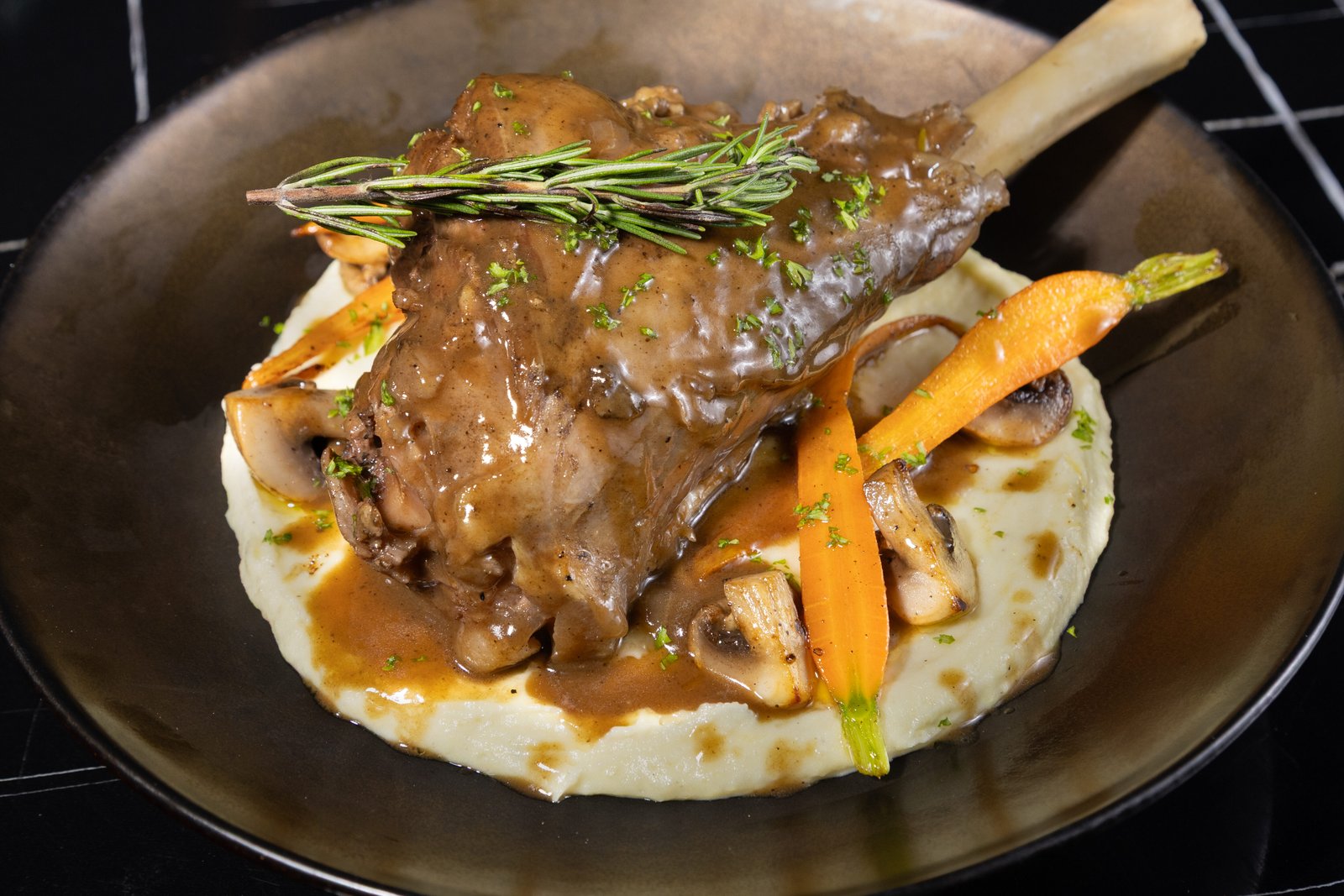 MAIN Goods Lamb Shank